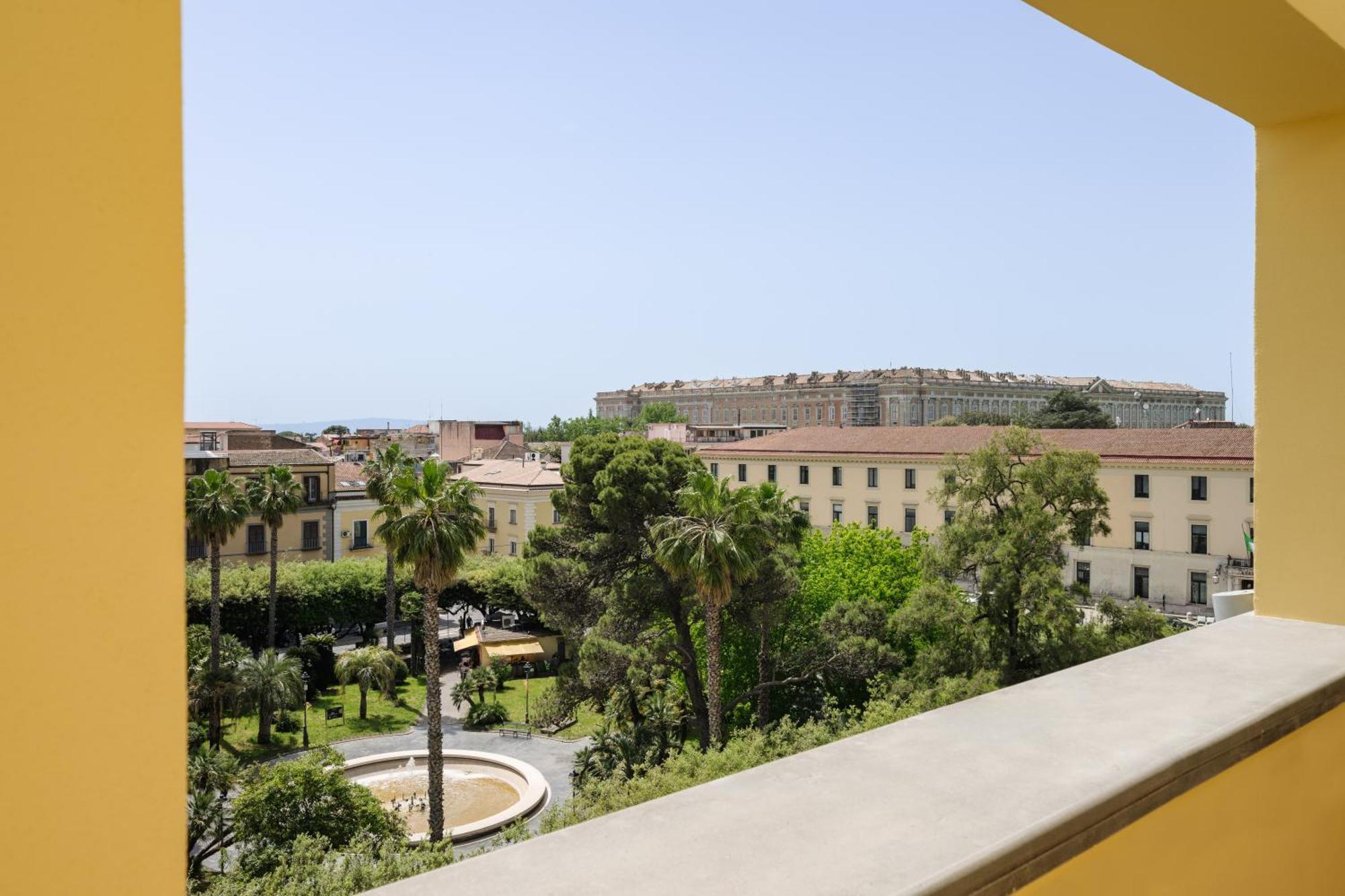 Hotel Dei Cavalieri Caserta - La Reggia Exterior foto