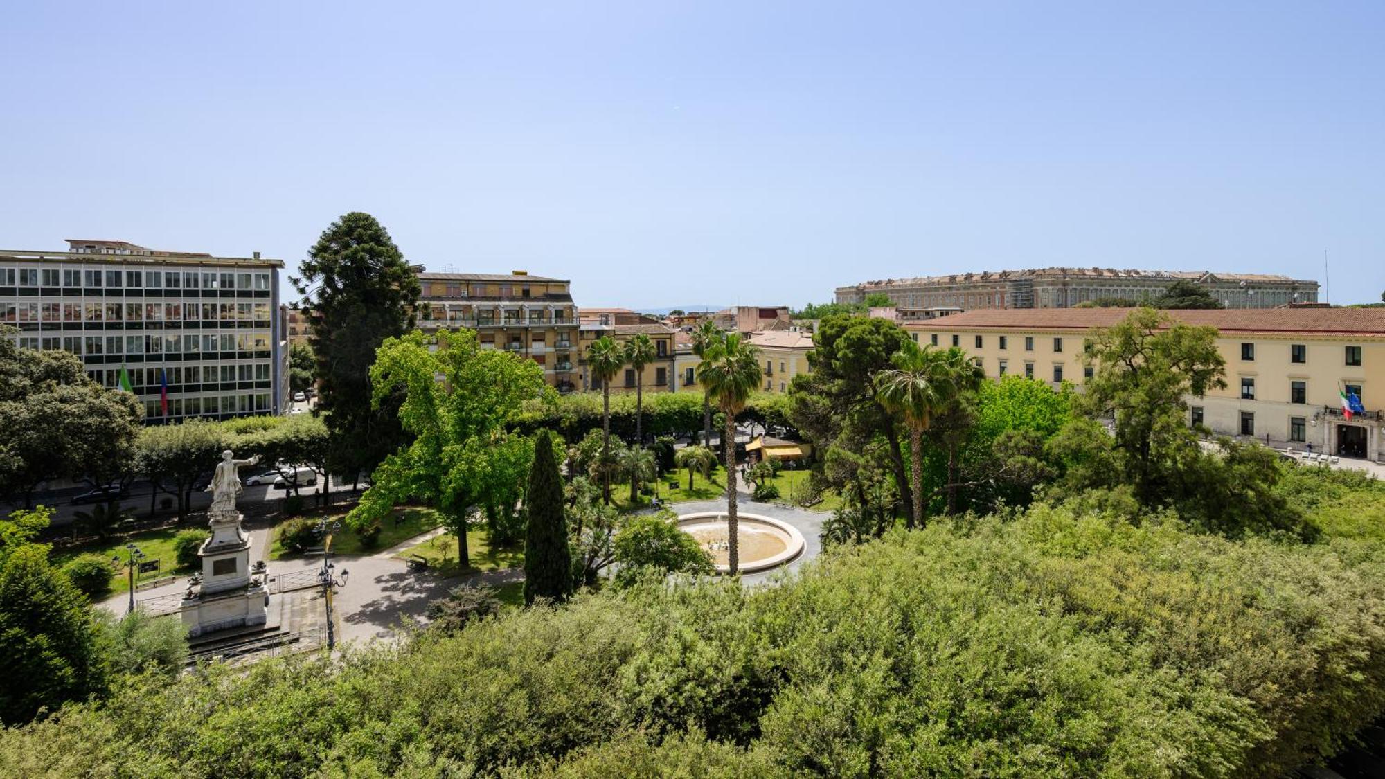 Hotel Dei Cavalieri Caserta - La Reggia Exterior foto